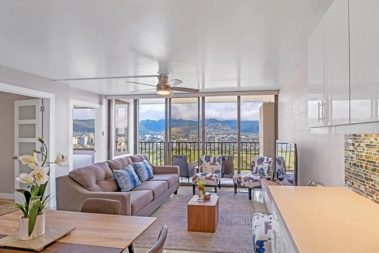 Apartment Newly Remodeled - 30Th Floor Suite With Epic Mountain Views Home Honolulu United States