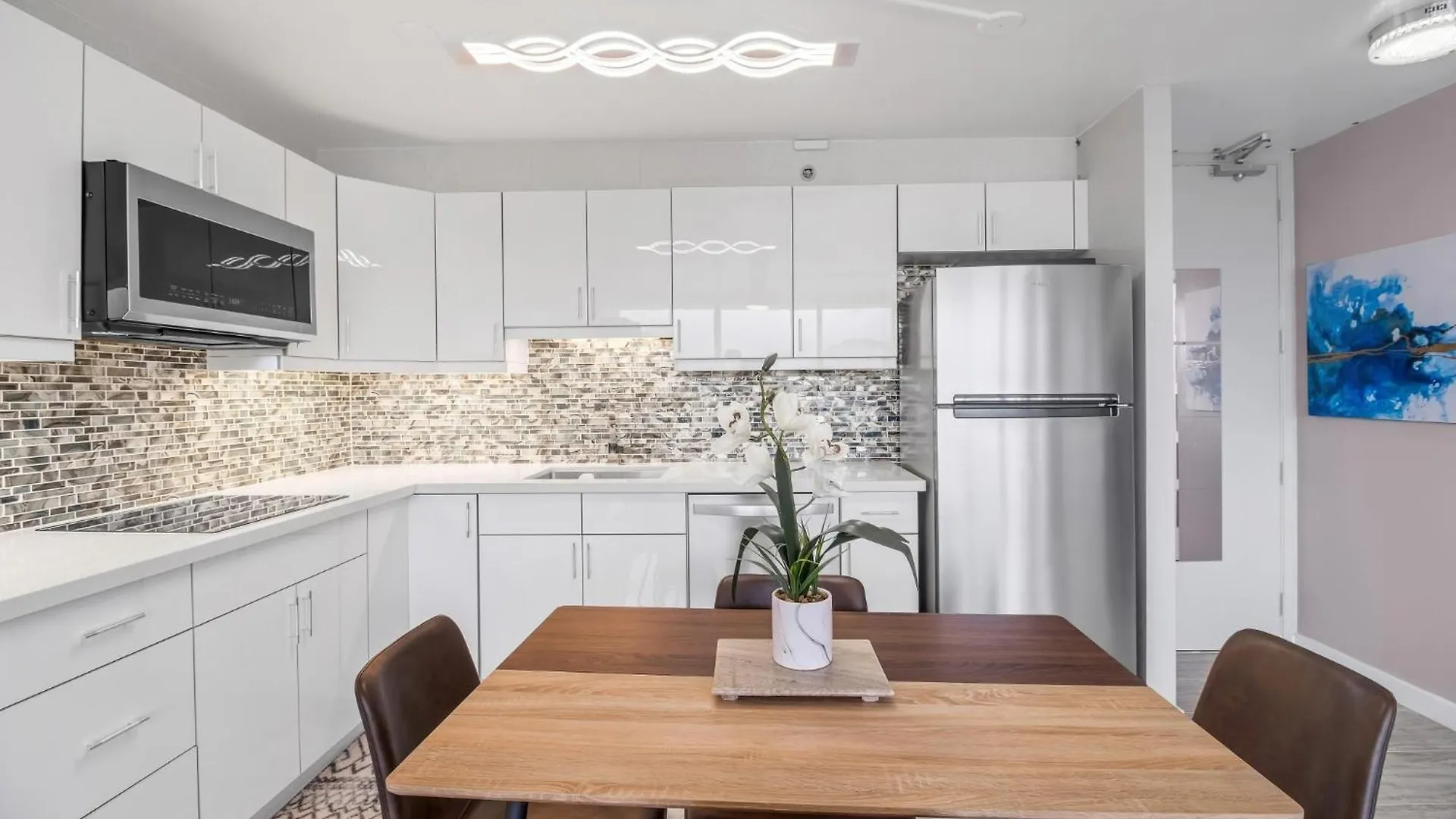 Newly Remodeled - 30Th Floor Suite With Epic Mountain Views Home Honolulu