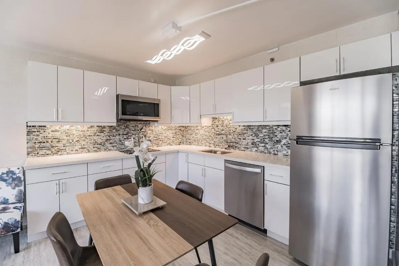 Newly Remodeled - 30Th Floor Suite With Epic Mountain Views Home Honolulu USA